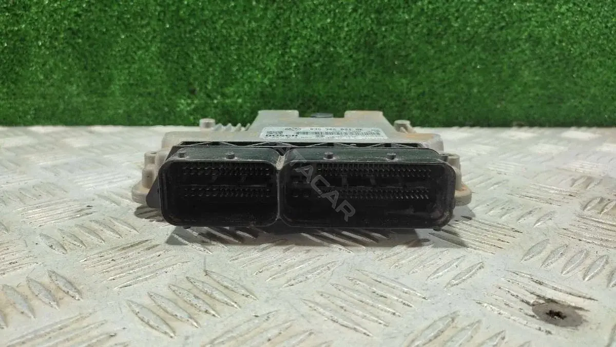 Блок управления двигателем 0 281 013 683, 03G 906 021 HK
