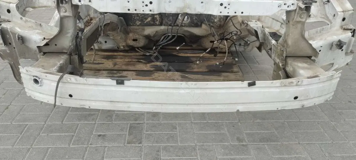 Усилитель бампера 82990518
