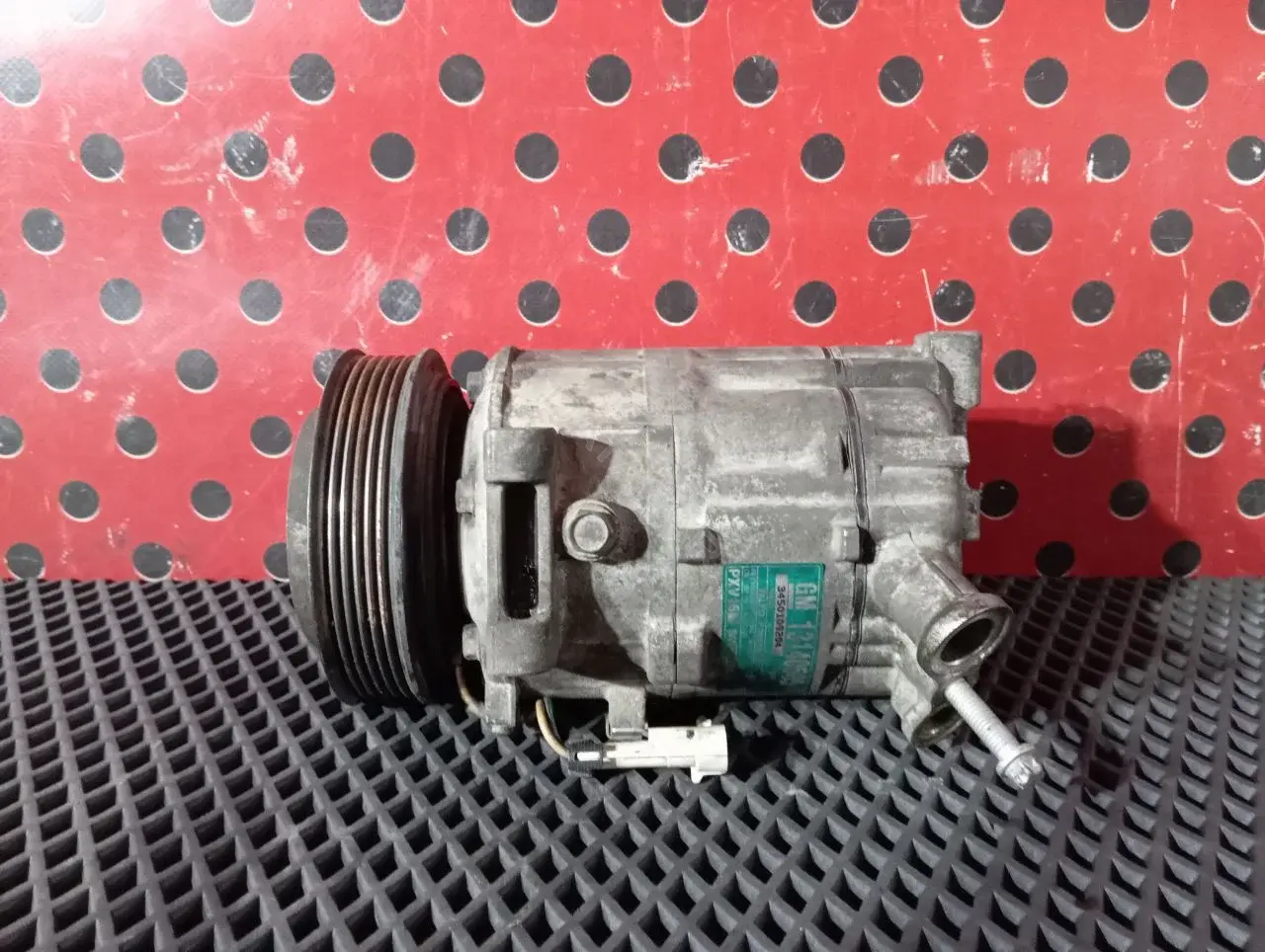 Компрессор кондиционера 13140505, GM 13140505, VALEO 981604