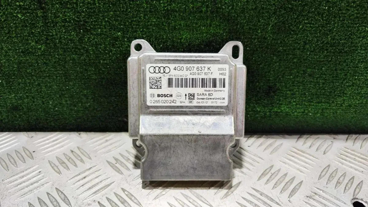 Датчик ускорения 0265020242, 4G0907637K