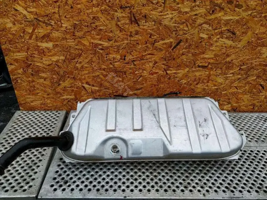 Топливный бак 059703