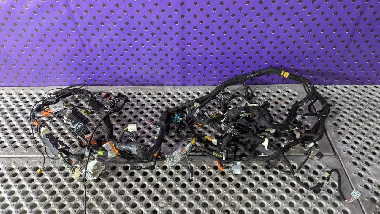 Проводка салона G2GT 14401BCB, GT4T 19C181 AC