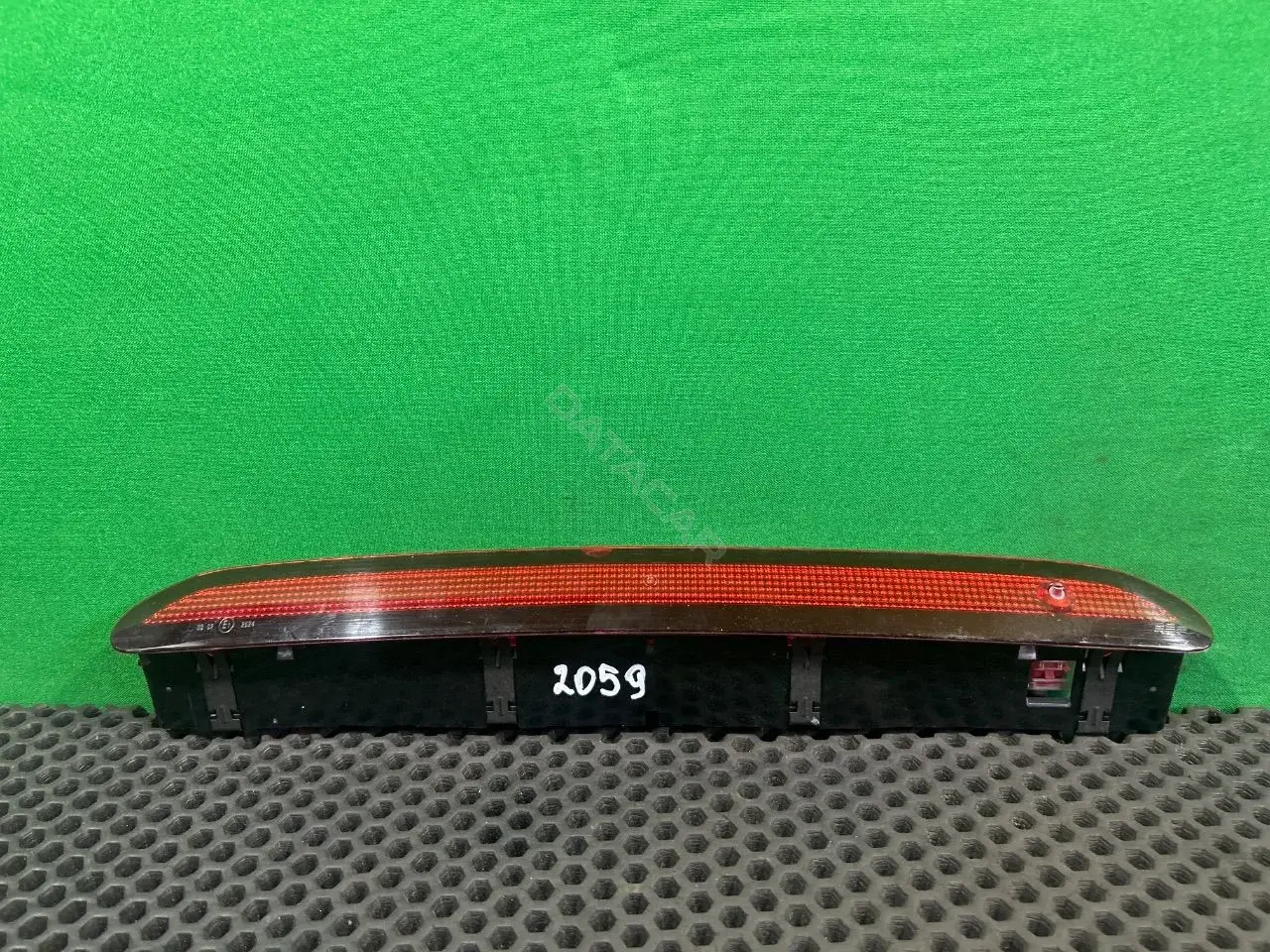 Фонарь стоп сигнала 6V0945097