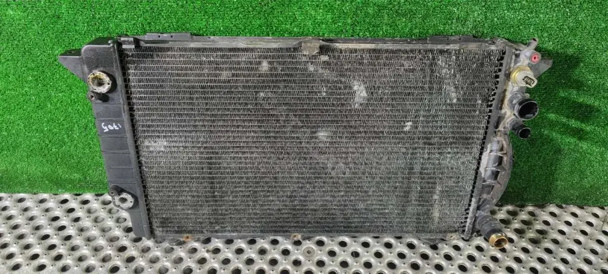 Радиатор охлаждения 8A0 121 251 A