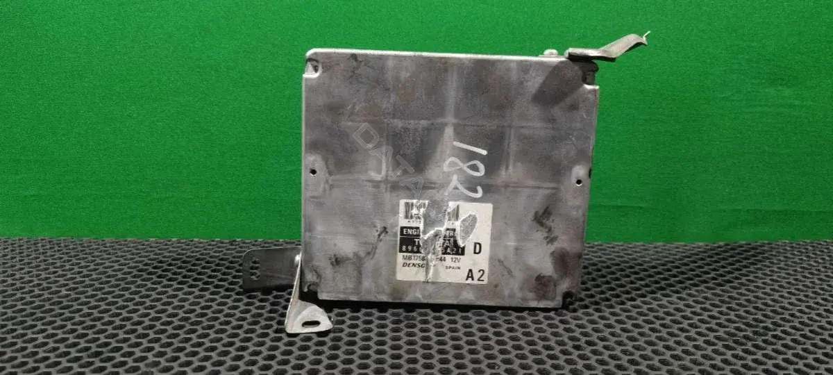 Блок управления двигателем 89661 05A21