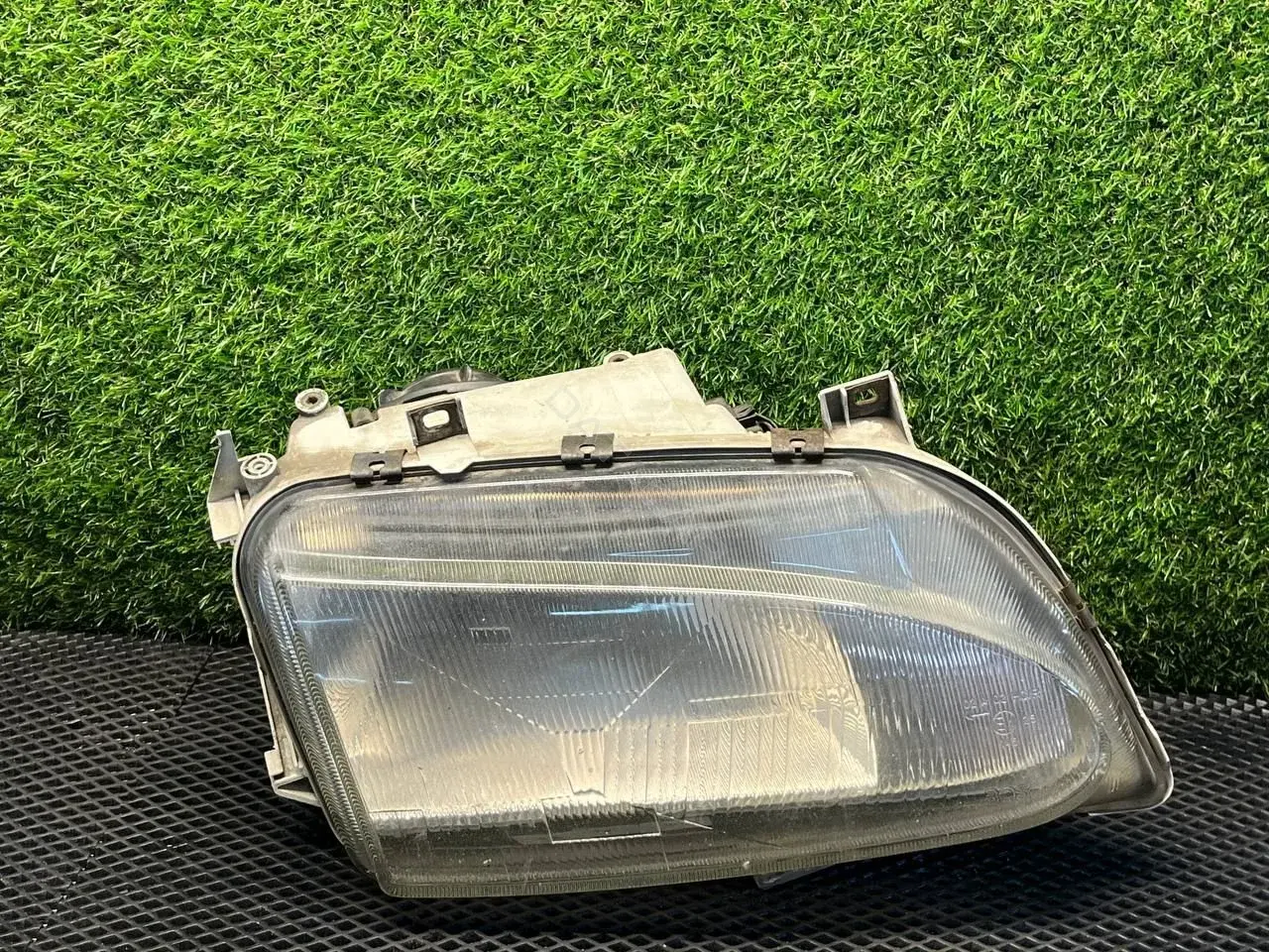 Фары 0 301 048 312, 7M1 941 016L, 95 VW13006 YD