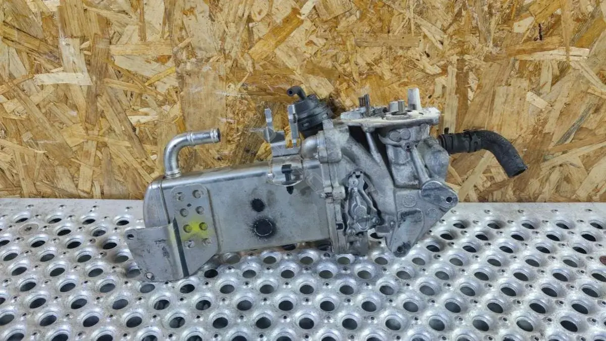 Радиатор ЕГР MM111R2, V29004569