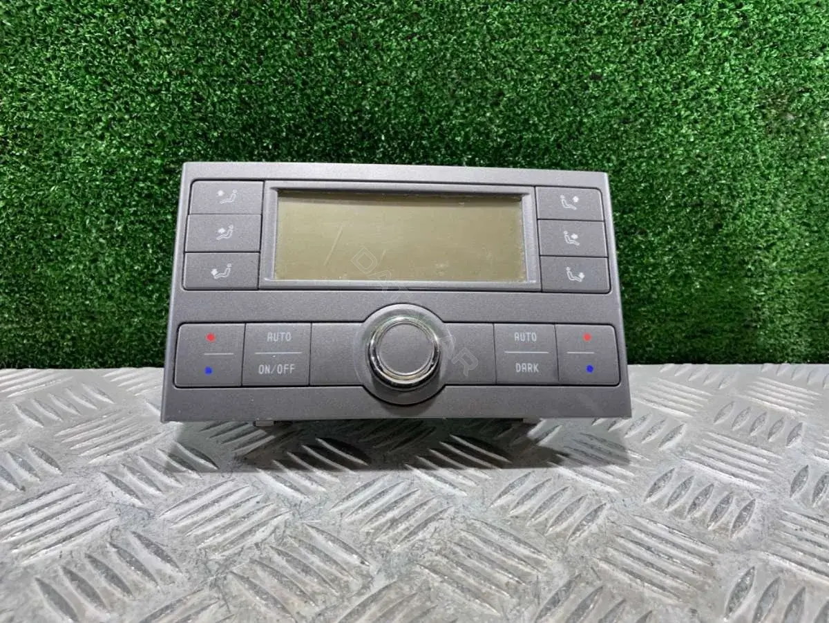 Блок управления климат-контролем 3D0919158B