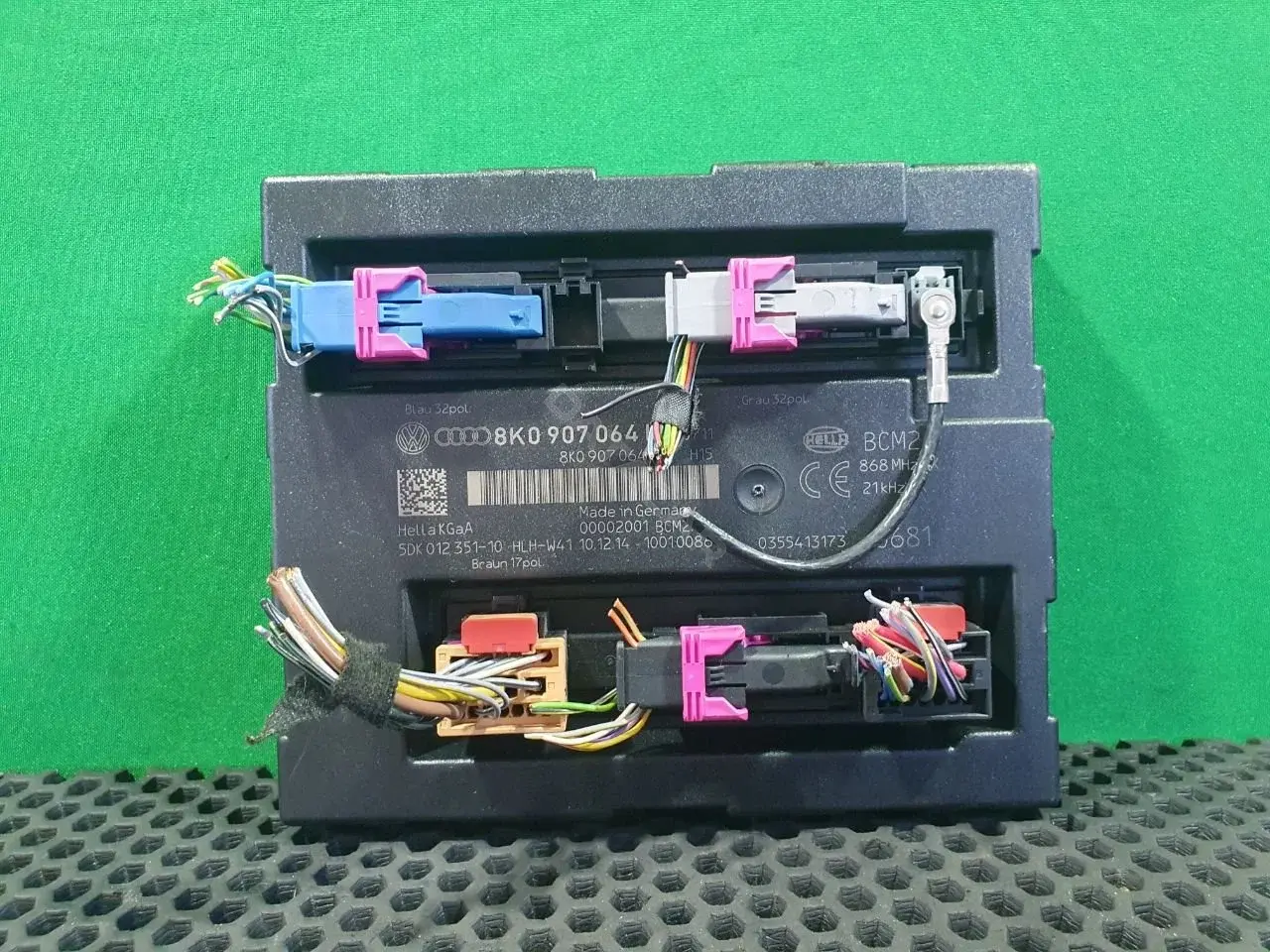 Блок комфорта 8K0 907 064 KH