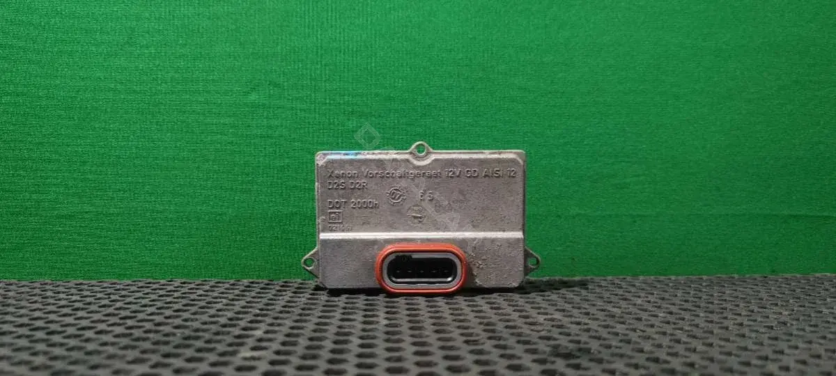 Блок розжига ксенона 5DV 008 290 00