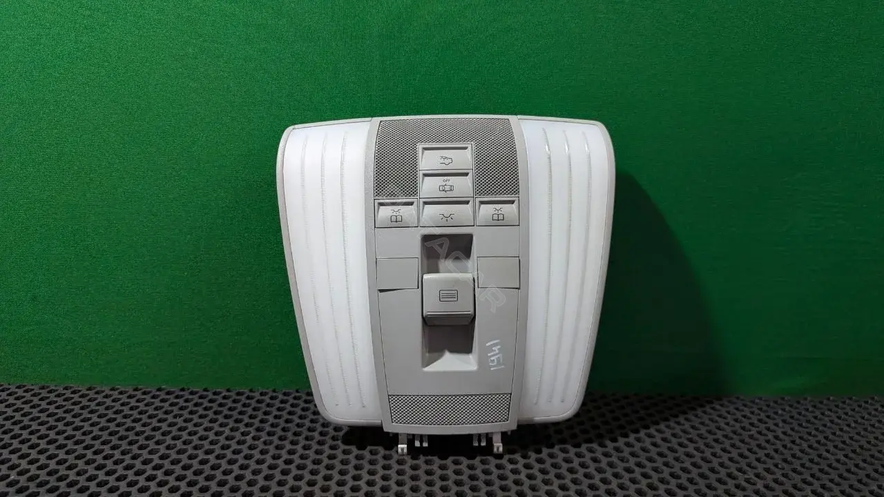 Плафон освещения салона A 212 906 44 01