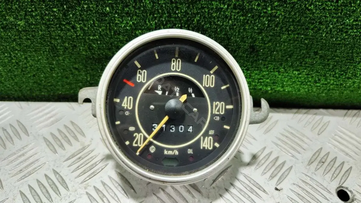 Панель приборов 113957021K