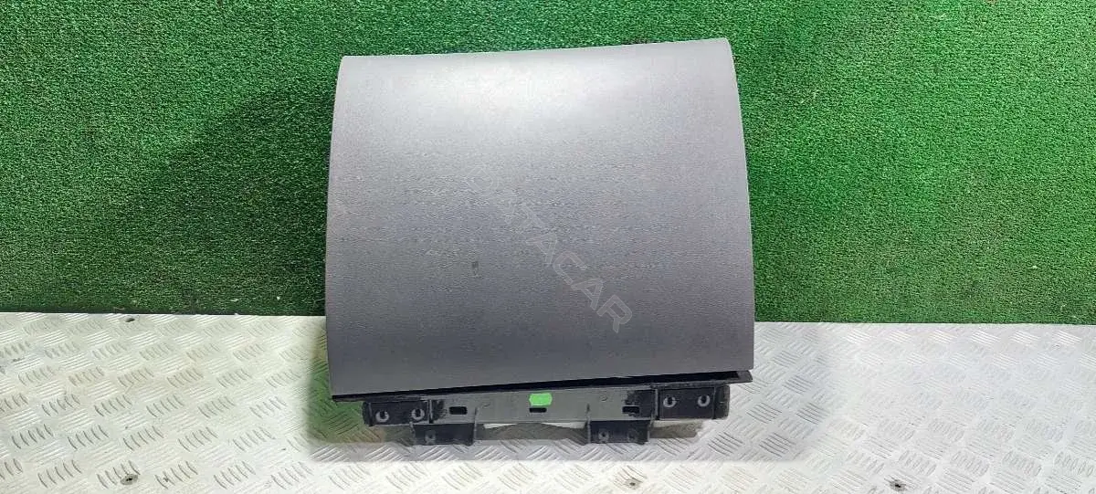 Бардачок 3D1857131D