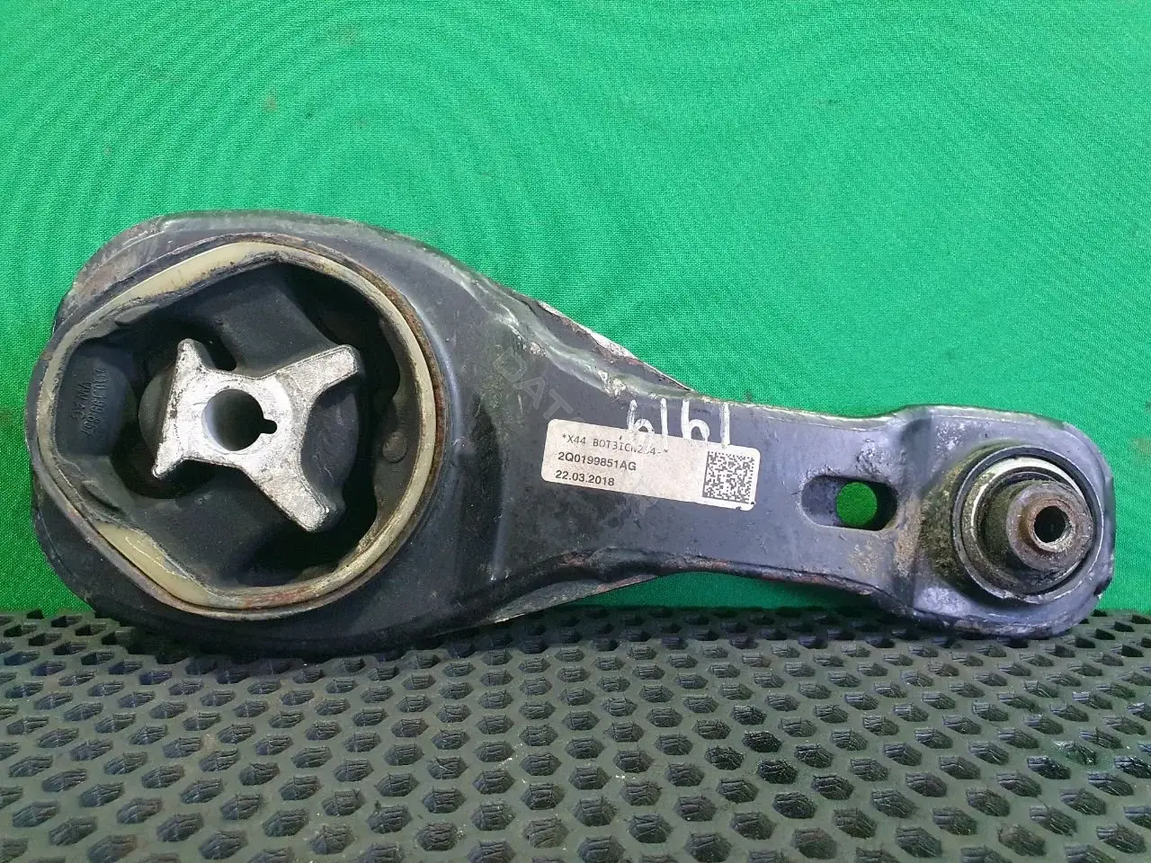 Подушка КПП 2Q0199851AG