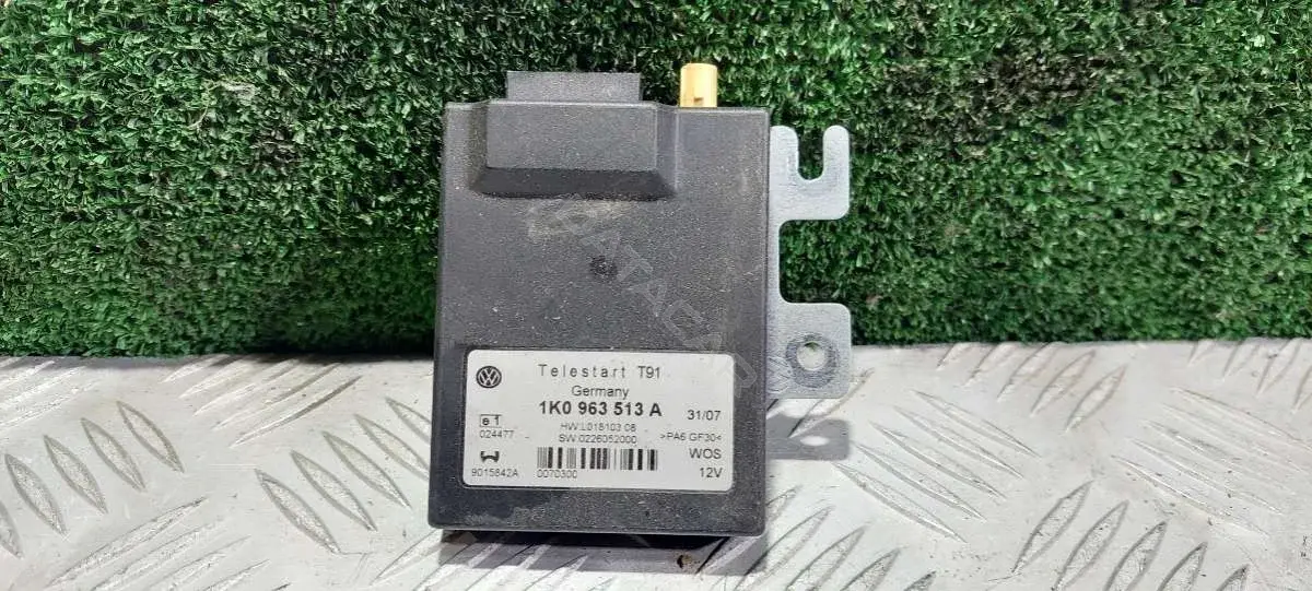 Блок управления автономным отопителем 1K0963513A