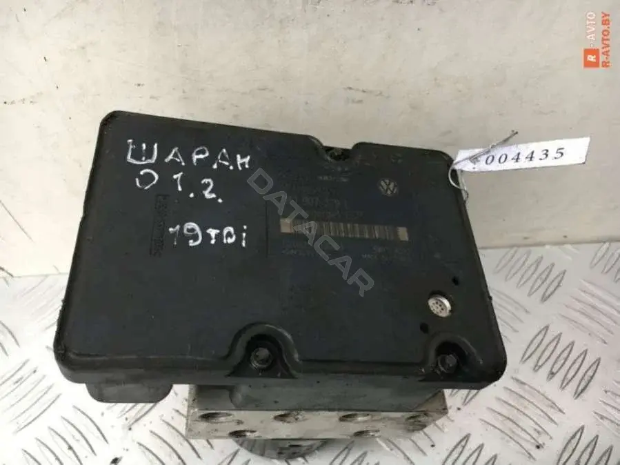 Блок управления АБС 7M3 907 379 E