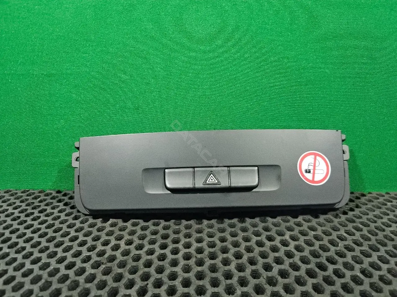 Кнопка аварийки 4479050051