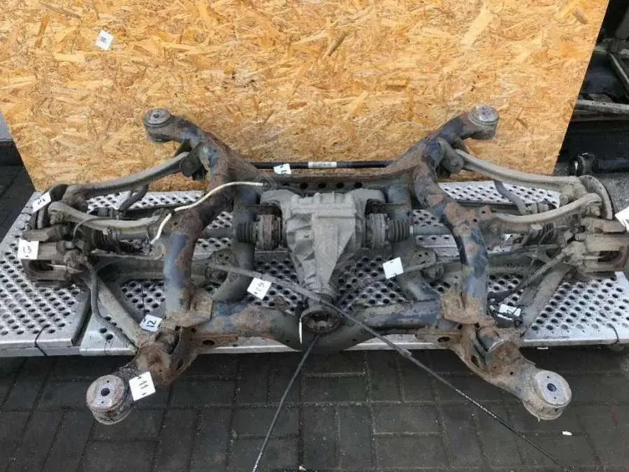 Балка подвески 7L0 500 041