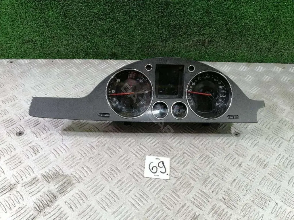 Панель приборов 3C0920871