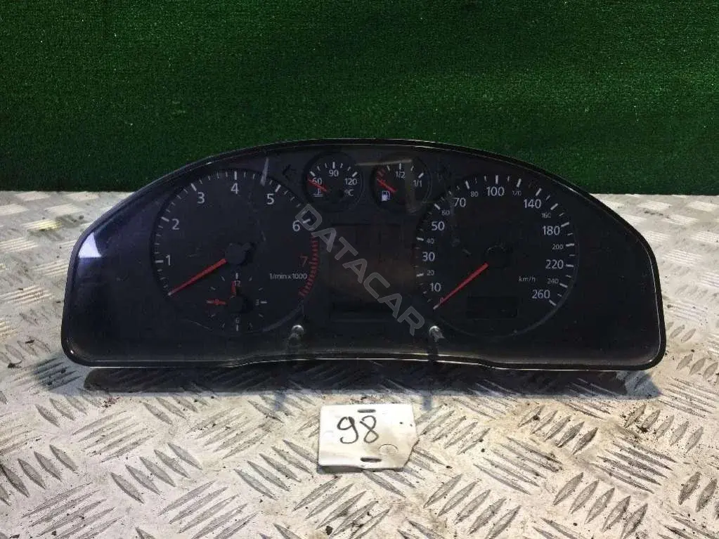 Панель приборов 8D0919861C