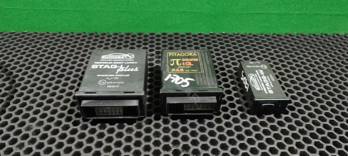 Блок управления двигателем 67R 013608, 67R 014774, AEB160
