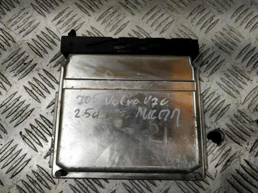 Блок управления двигателем 1928403488D