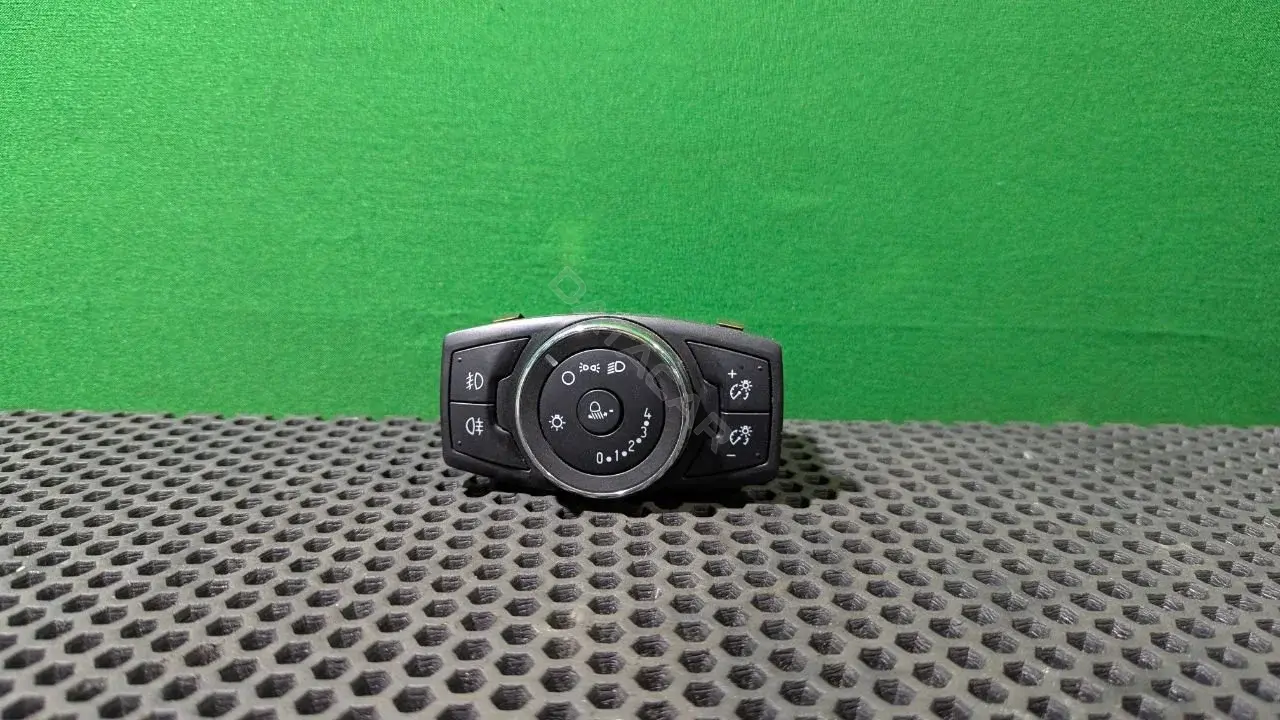 Переключатель подрулевой AV1T 13D061 CD