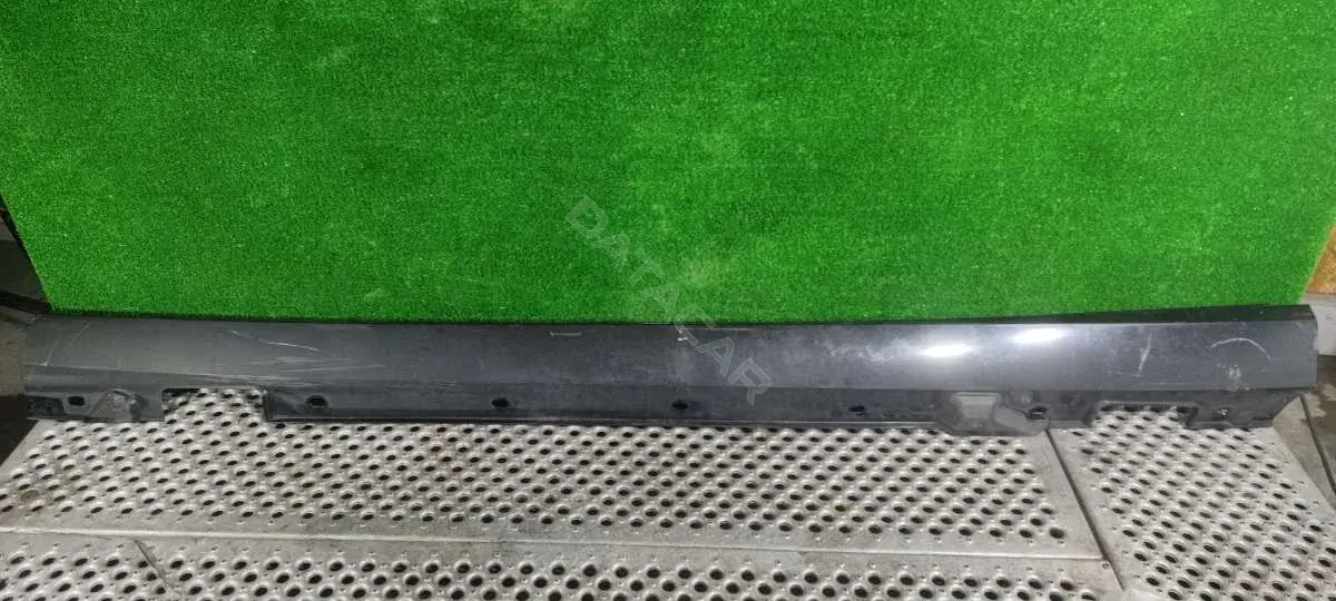 Накладка на порог A 212 690 0740