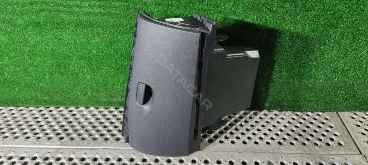 Бардачок 681080008R