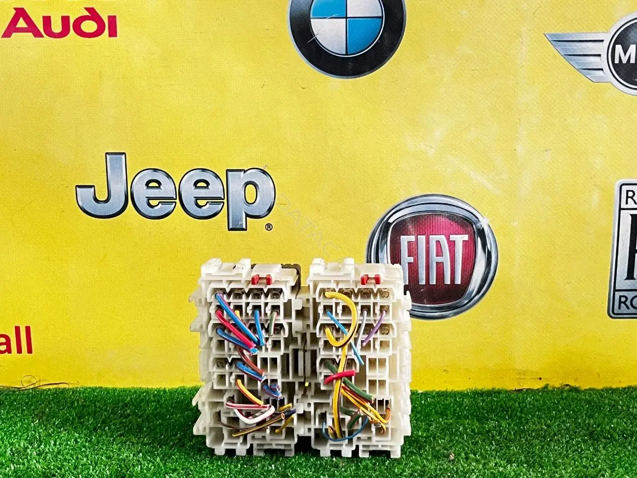 Блок предохранителей 6G9T 14K131 AA