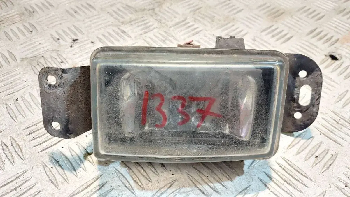 Противотуманные фары 8121002051
