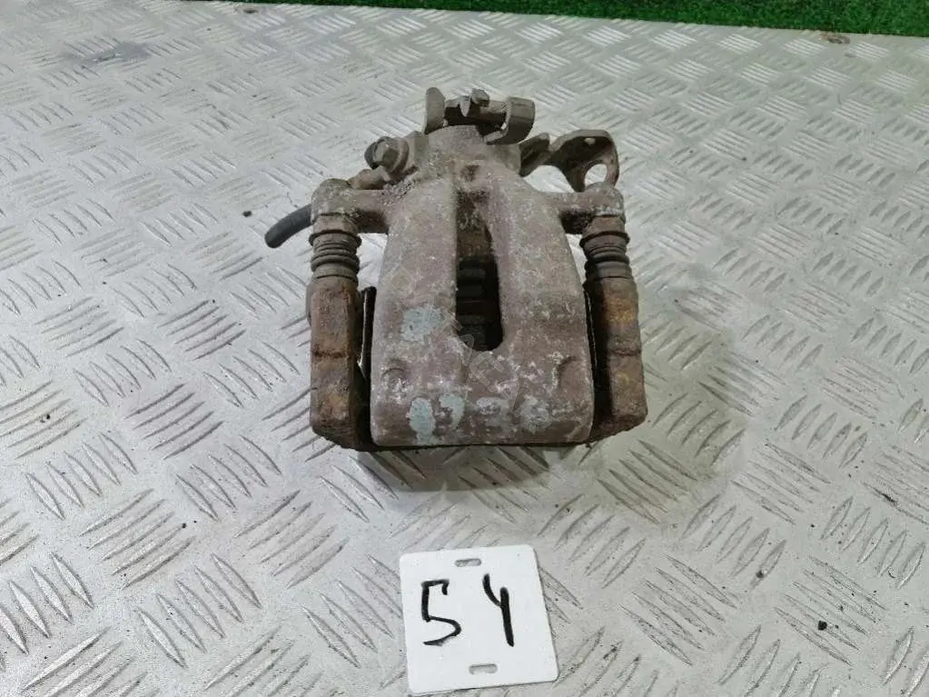 Суппорт тормозной 42668976