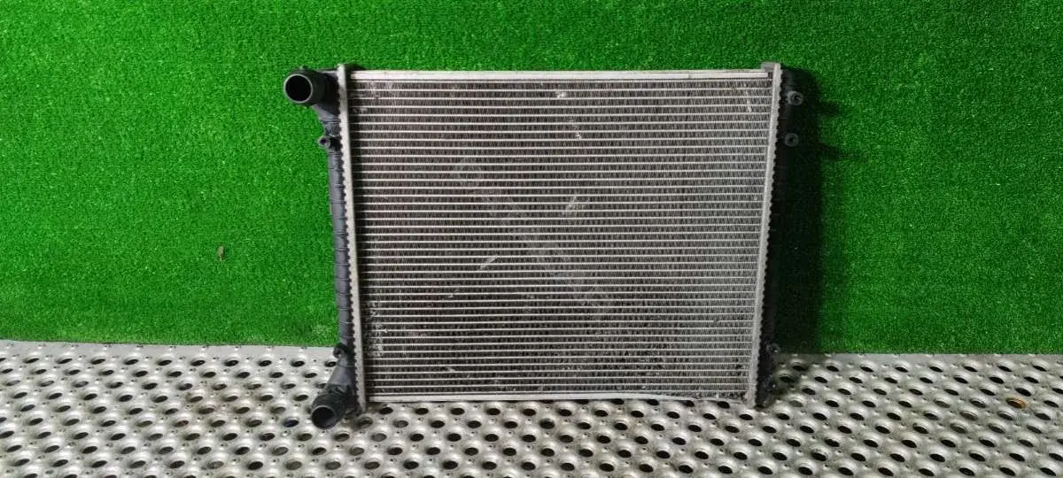 Радиатор охлаждения 8Z0 121 251 D