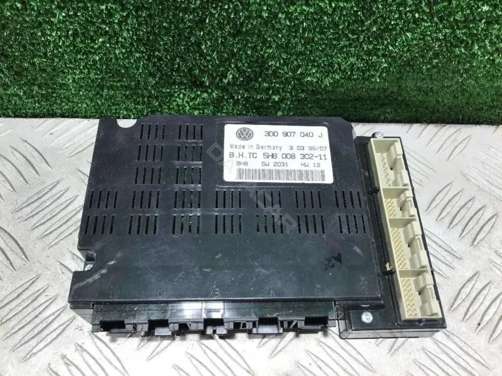 Блок управления климат-контролем 3D0 907 040 J