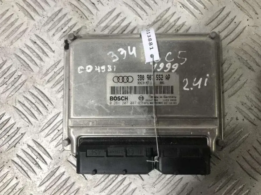 Блок управления двигателем 0 261 207 007, 3B0 907 552 AP
