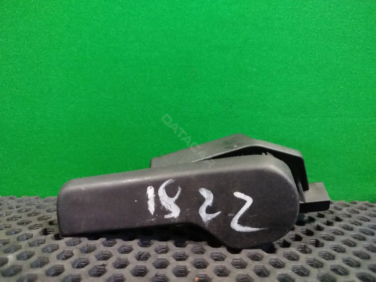 Ручка открывания капота 1J1 923 533 C