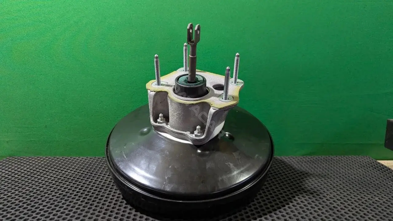 Вакуумный усилитель тормозов 472100005R