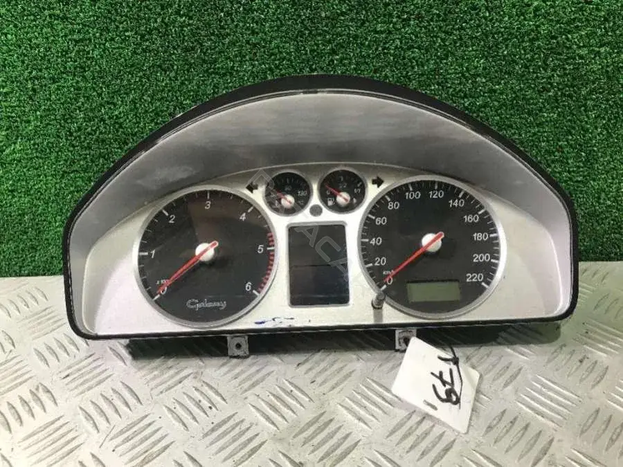 Панель приборов 7M5 920 820 Q, YM21 10849