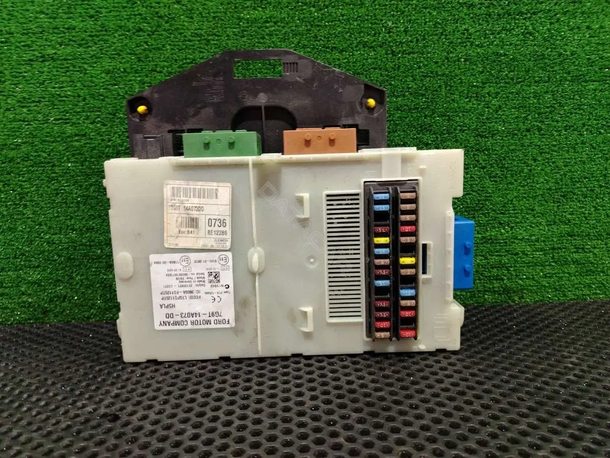 Блок предохранителей 7G9T 14A073DD