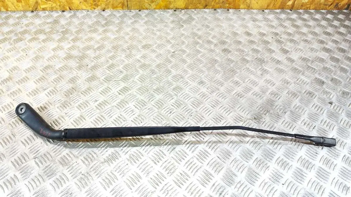 Рычаг стеклоочистителя 62885496