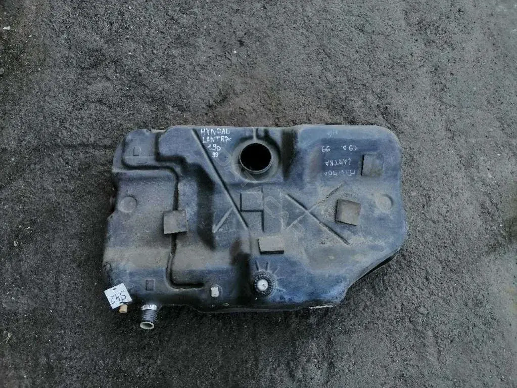 Топливный бак 31150 28