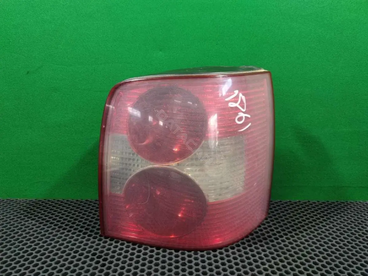 Задние фонари 3B9 945 096 AA