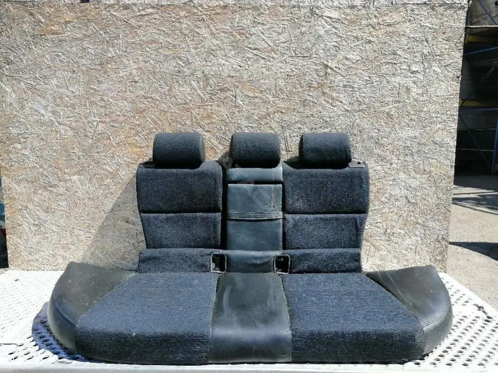 Сиденье 40048847
