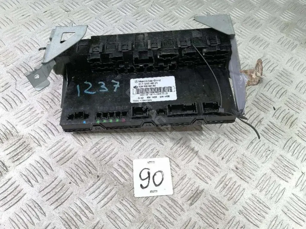 Блок предохранителей 2115454601, 5DK 008 047 65
