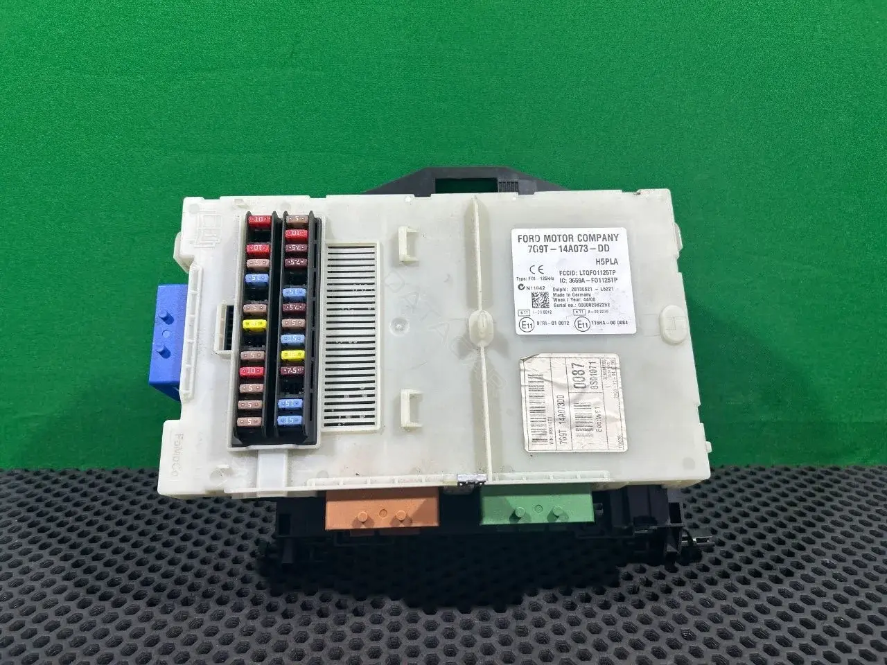 Блок предохранителей 7G9T14A073DD