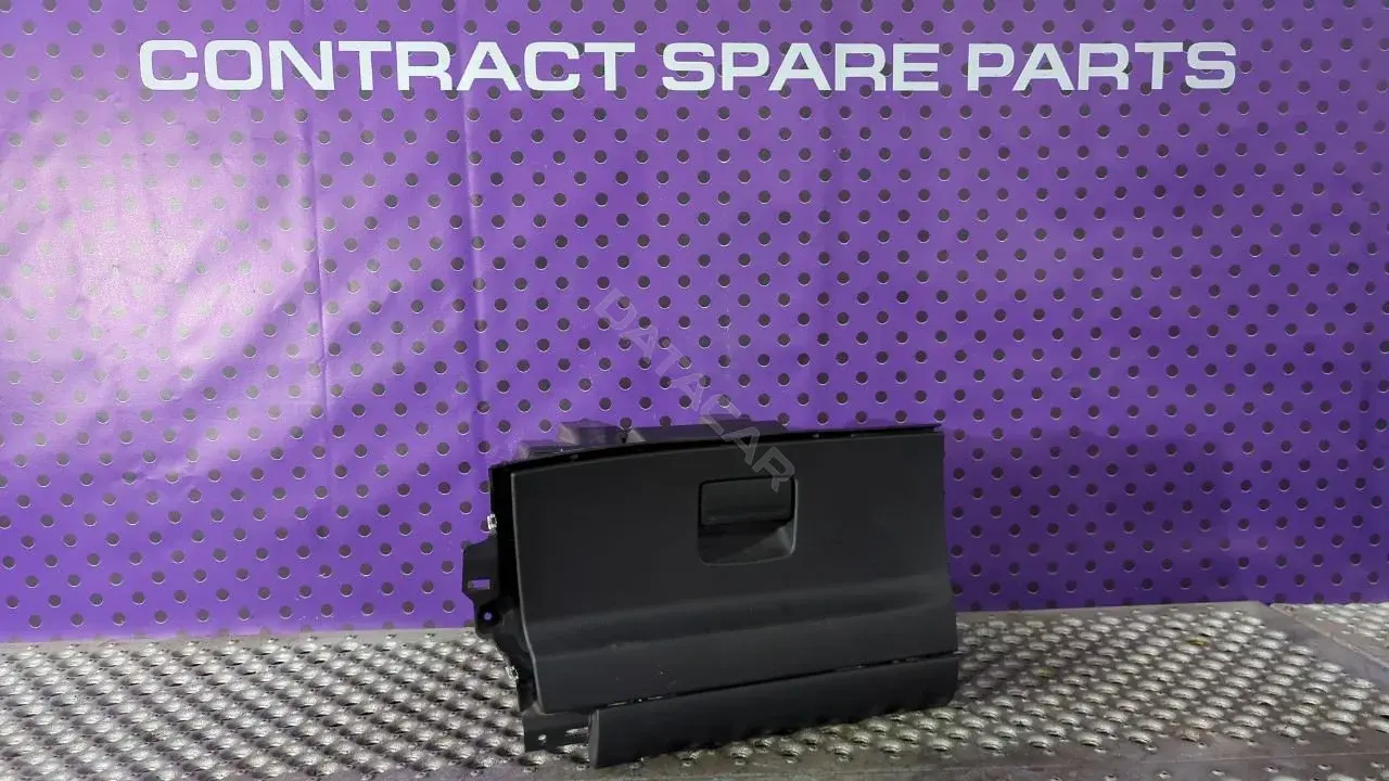 Бардачок 6M21 U004406 AD