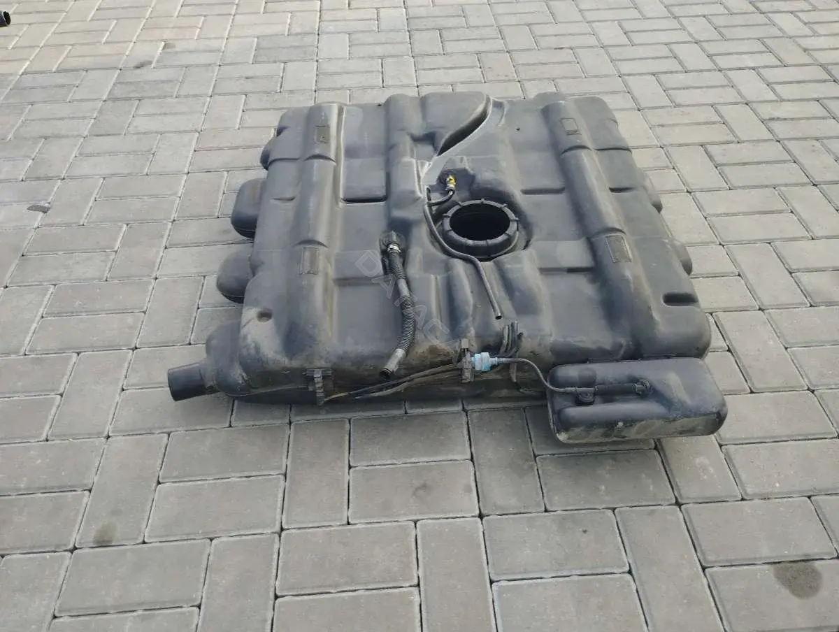 Топливный бак 638471080F