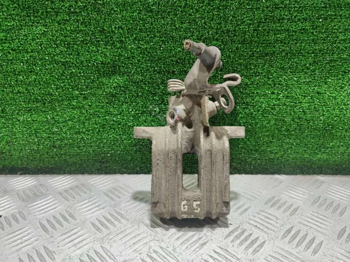 Суппорт тормозной 64946155