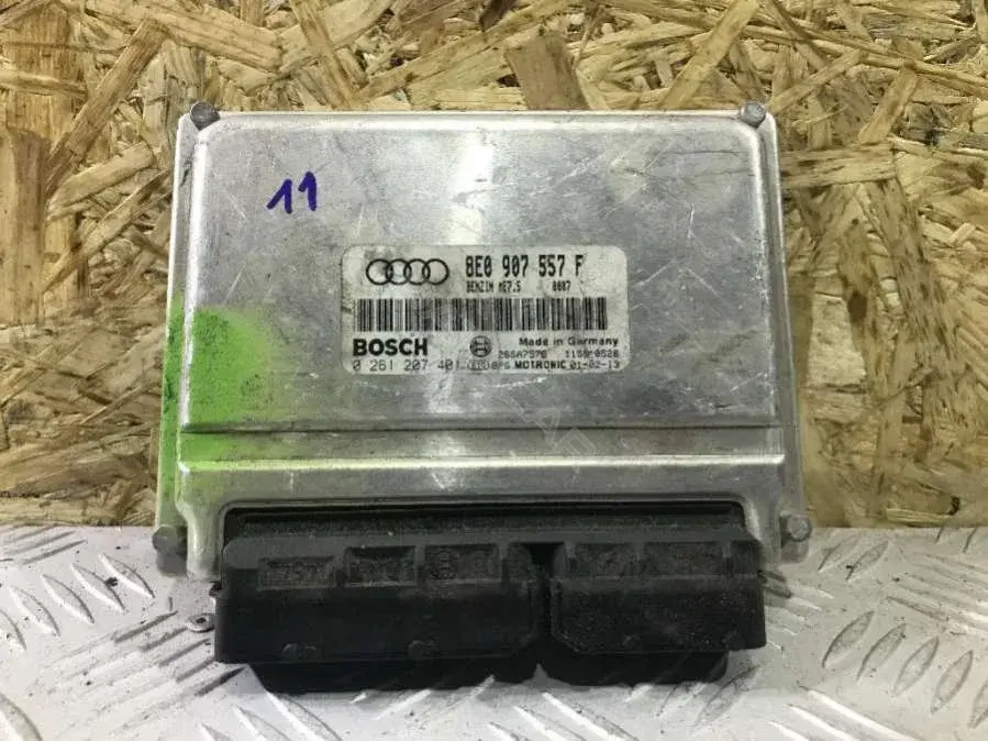 Блок управления двигателем 0 261 207 401, 8E0 907 557 F