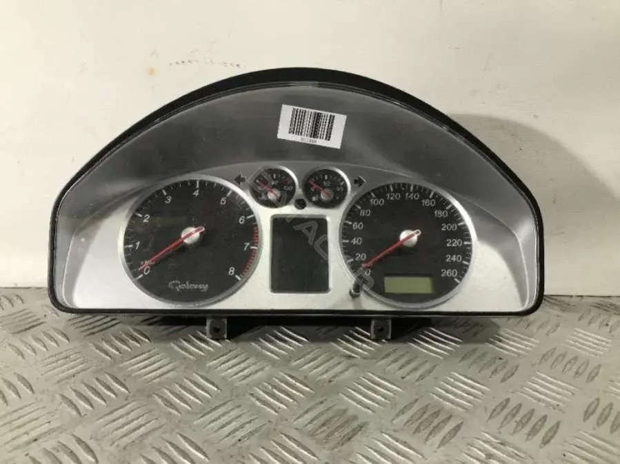 Панель приборов 7M5 920 800 C